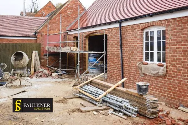 What is the minimum distance between 2 houses? 2 Distance Between Two Houses : Party Wall Surveyors Luton