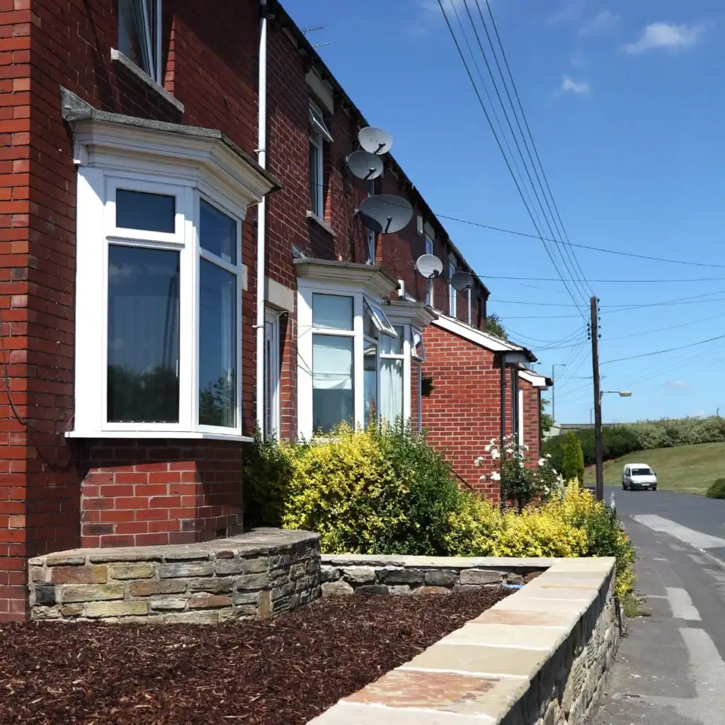 Can a Neighbour Remove Survey Stakes? 3 Min Critical Guide to Avoid Legal Issues 2 Faulkner Party Wall Surveyors Luton : Can My Neighbour Remove Survey Skates